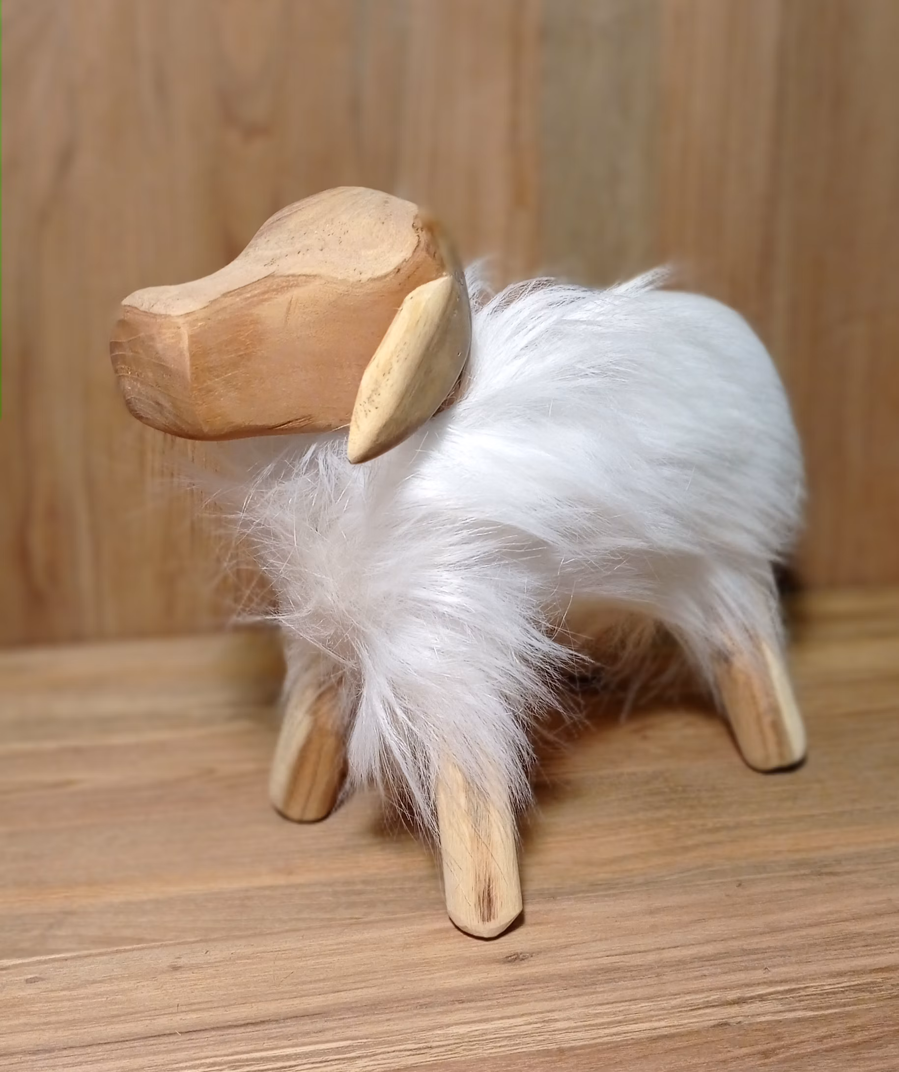 Ovečka Shaun - ovečka z teaku
