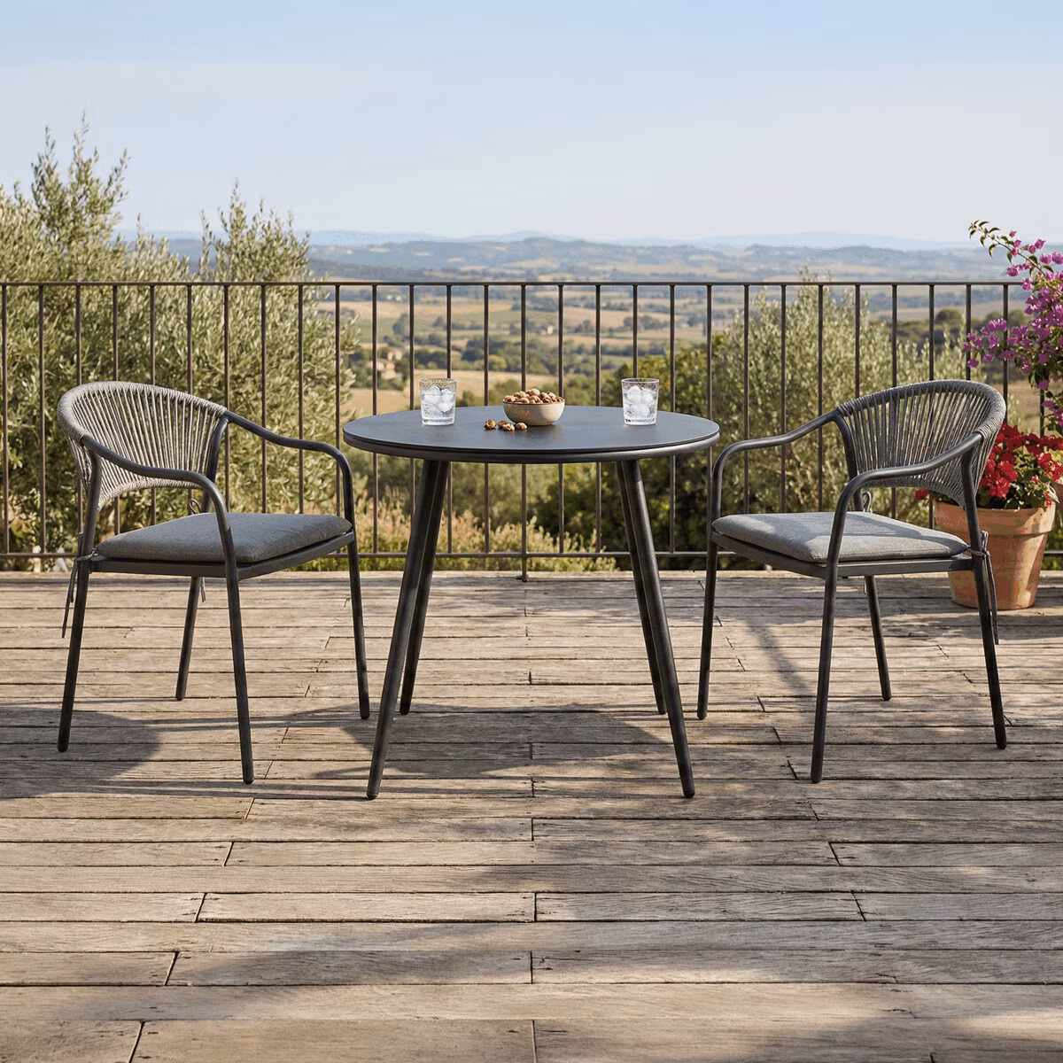 3229bc79982e3d3917618d86a7170748