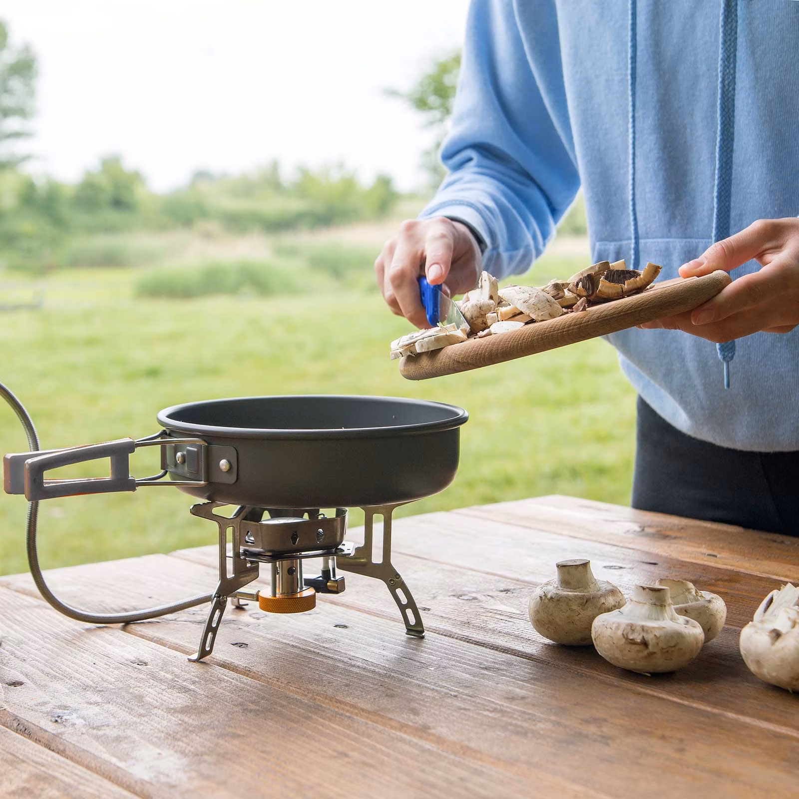 e9ede9d190fd768e78d5e113420591a1