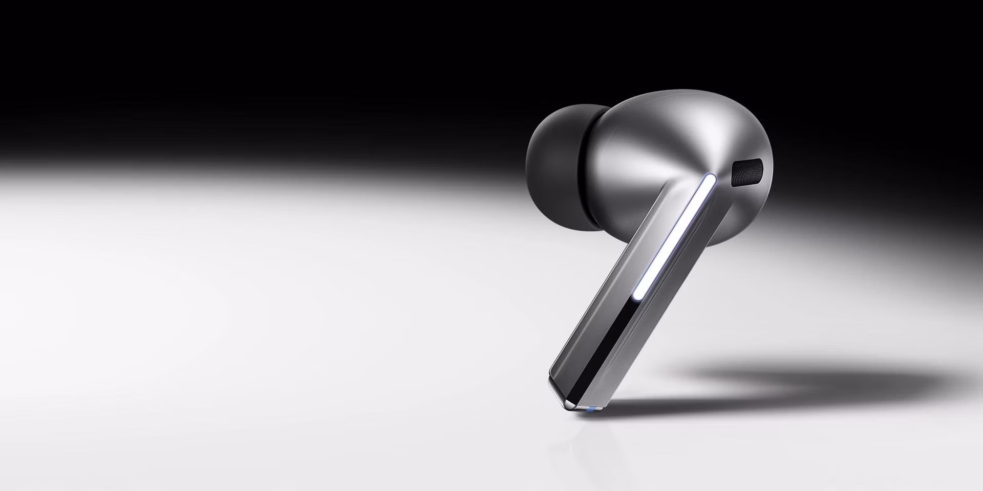 Obr. Samsung Galaxy Buds 3 Pro, strieborná 1717498a