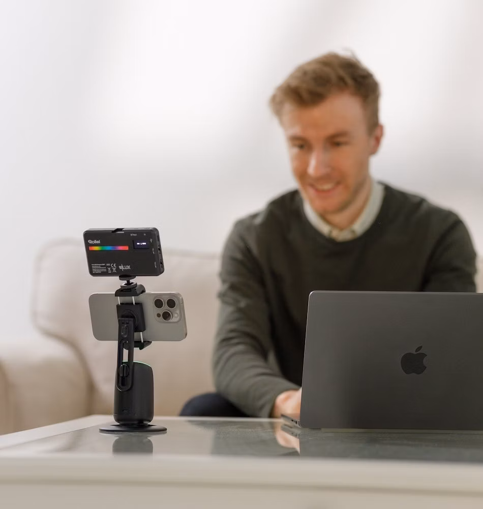 obrázek stativ Rollei Easy Creator Desktop během videohovoru