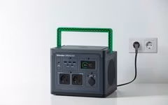 obrázek APC OffGrid Portable Power Station 500 napájení ze sítě
