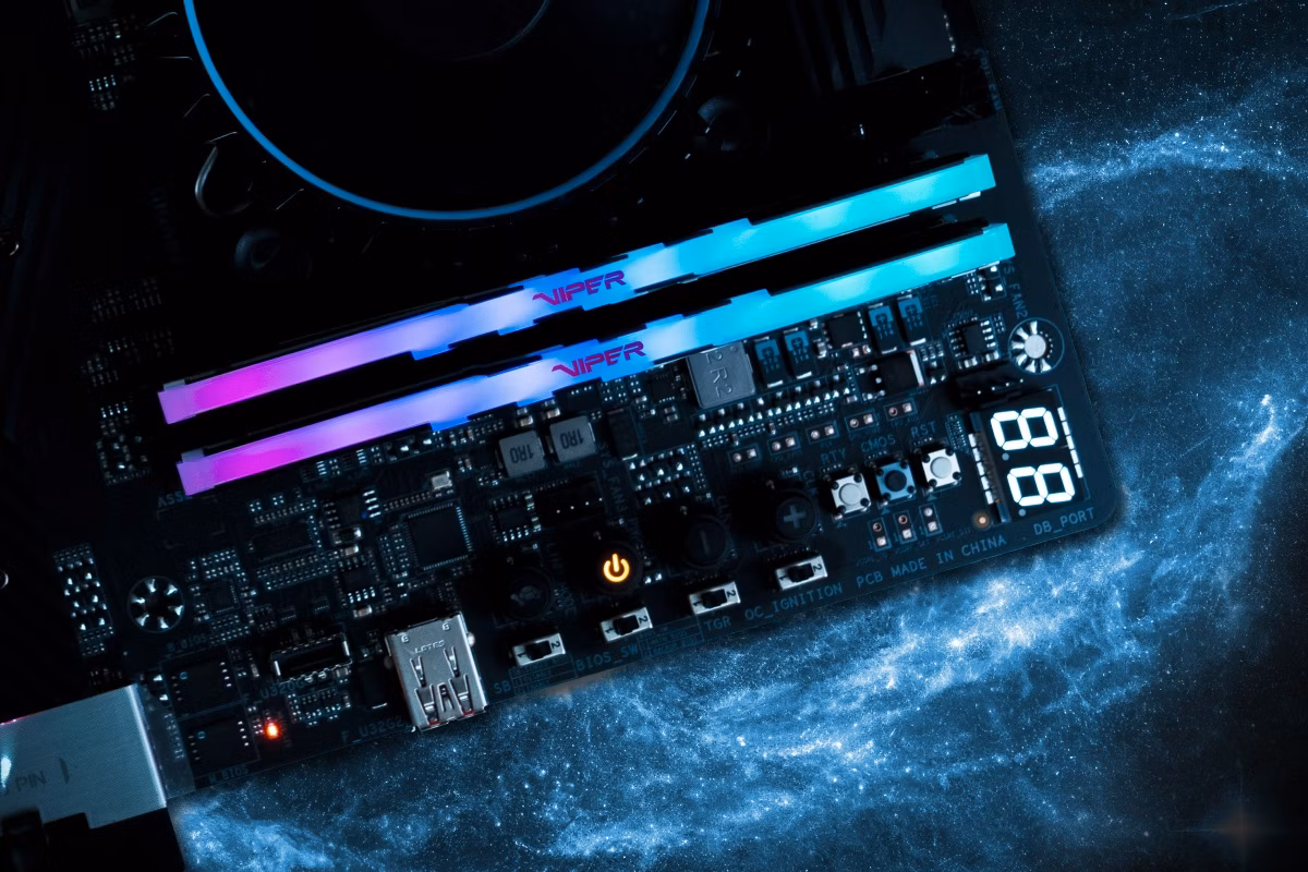operační paměť Patriot Viper Venom s RGB podsvícením