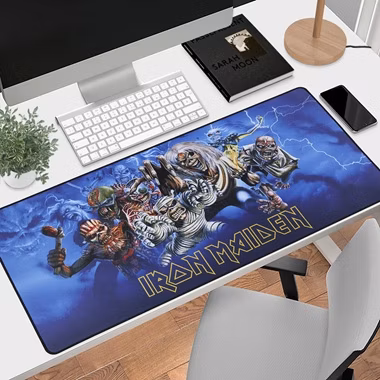 podložka pod myš Iron Maiden Gaming Mouse Pad XXL na stole