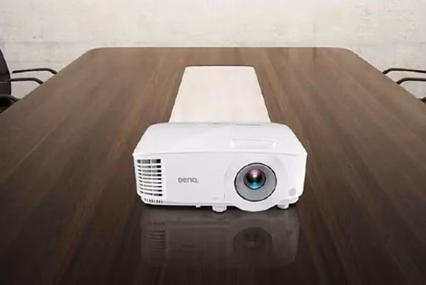 projektor BenQ MX560C
