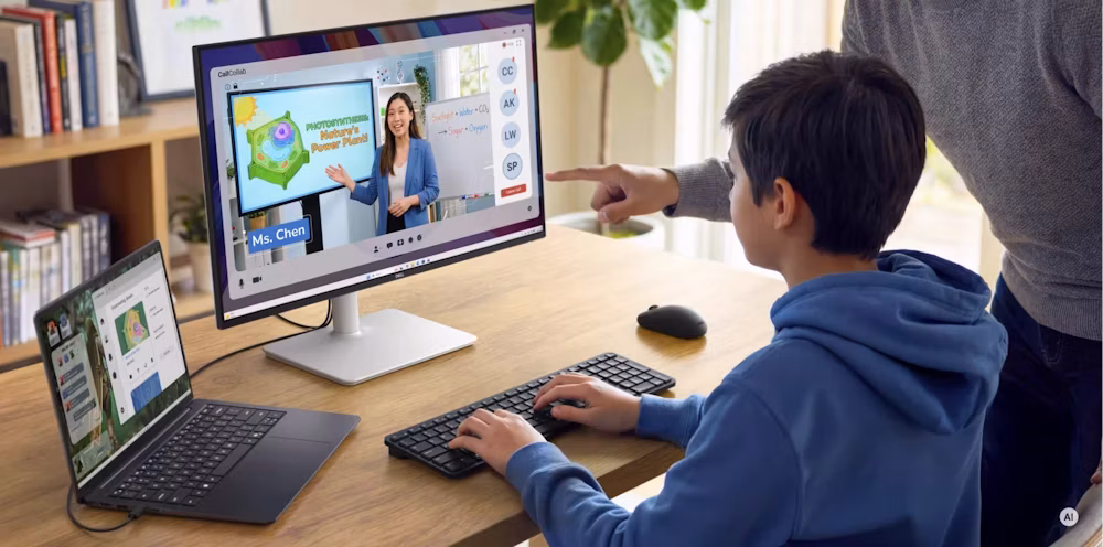 Dítě využívající k online výuce monitor Dell S 27 S2726HS