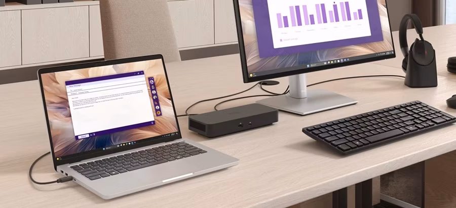 Dell Pro 14 Plus PB14250 s dalšími periferiemi